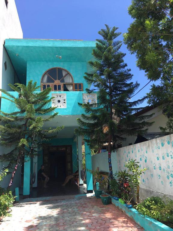 C- World Hotel Trincomalee Dış mekan fotoğraf